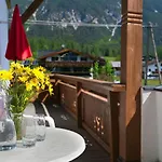 Haus Almrose شقة لوتاش