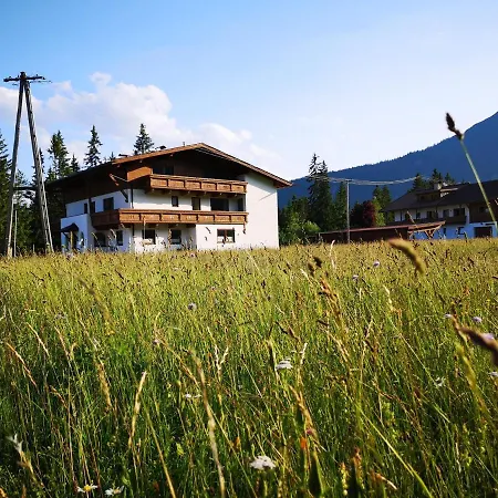 Haus Almrose Apartment *