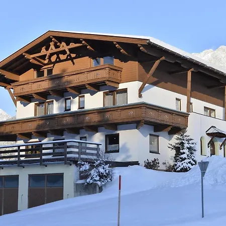 Haus Almrose شقة